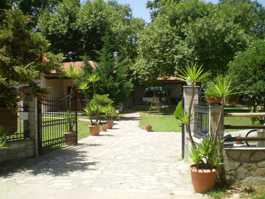 Dodis Village Platanias  Exteriör bild